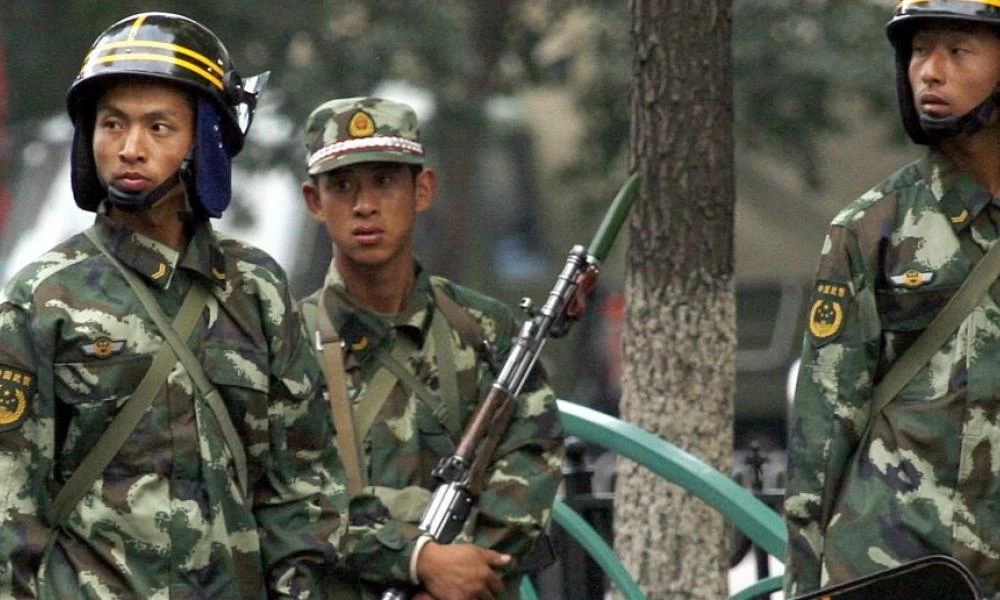 Στη σύλληψη μιας δημοσιογράφου προχώρησαν οι αρχές στο Πεκίνο